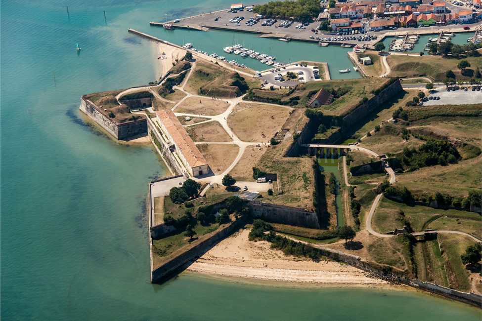 vue aerienne citadelle chateau oleron